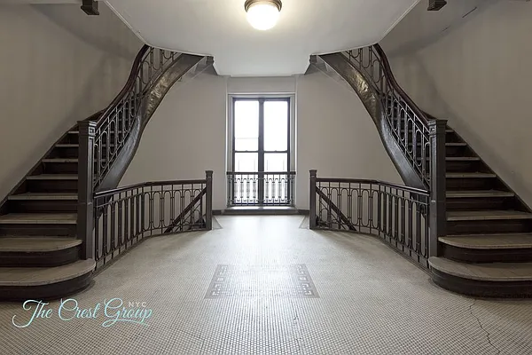 Sold by The Crest Group | media 20