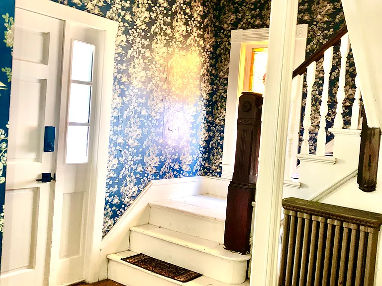 66 Huntington St #1 — Photo 1