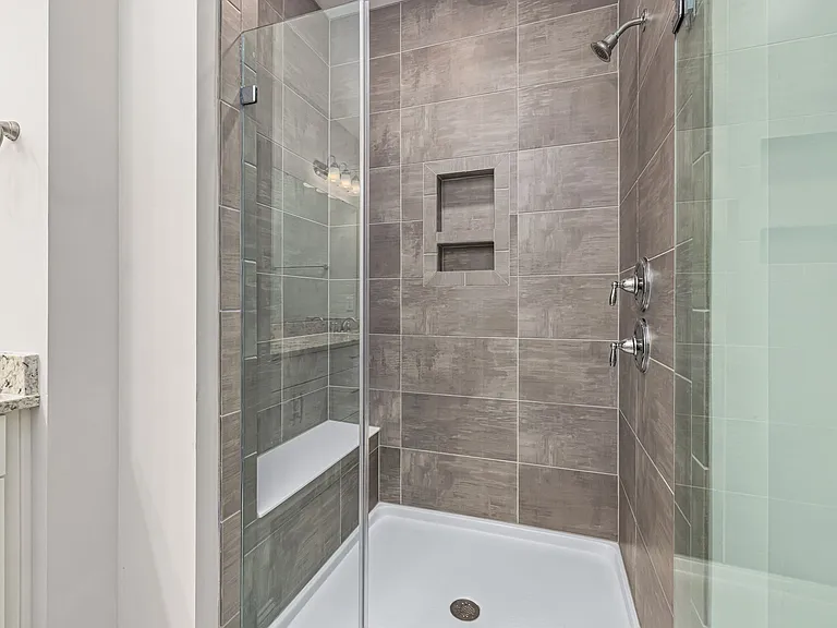 810 Emerald Mine Dr — Photo 26