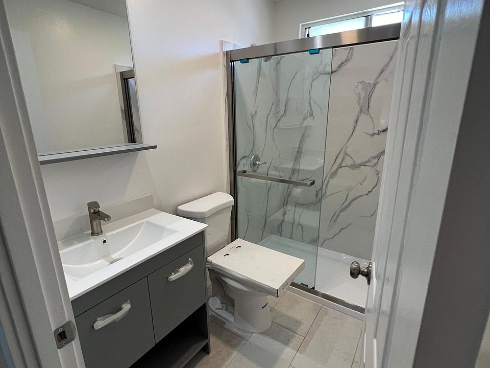 1st image of 111 Eucalyptus Ave #2