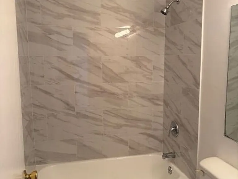 11813 Iowa Ave — Photo 16