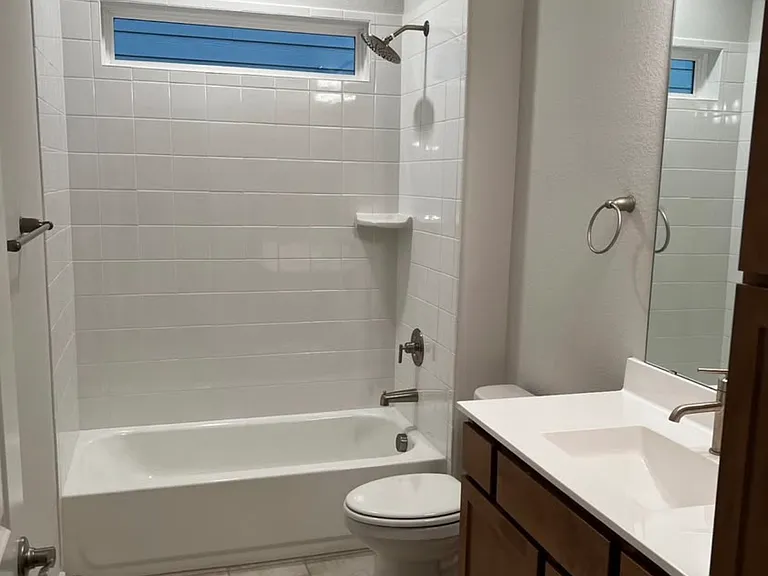 1637 Packsaddle Trl — Photo 3