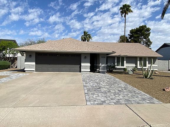 2nd image of 3238 W Campo Bello Dr