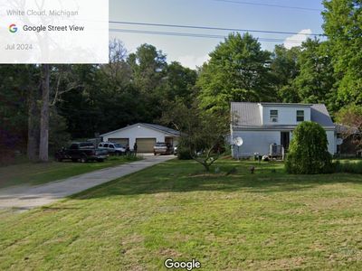 4275 E 8th St, White Cloud, MI, 49349