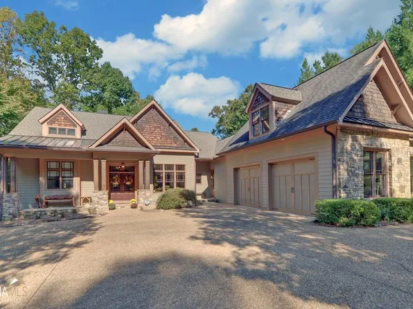 778 N Edgewater Trl, Toccoa, GA 30577