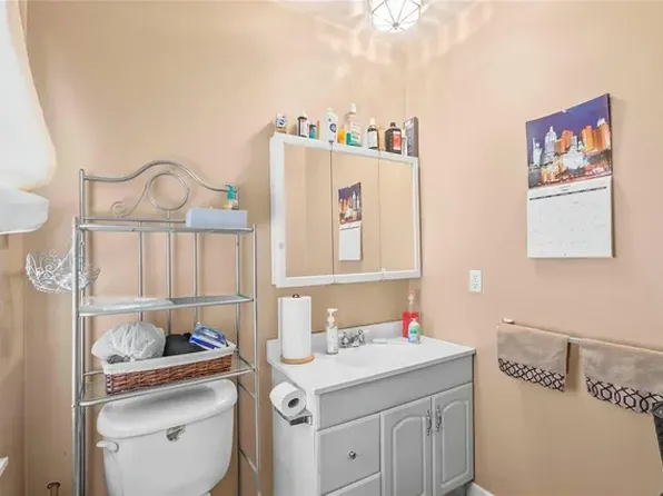 4930 W Florissant Ave #6, Saint Louis, MO 63115