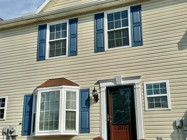 107 Peach St, Newmanstown, PA 17073