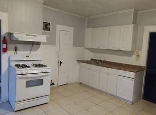 288 Sayles Ave #3F, Pawtucket, RI 02860