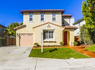 1083 Greenway Rd, Oceanside, CA 92057