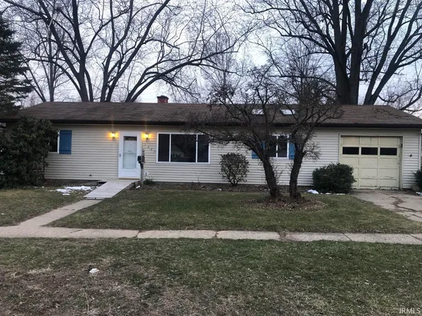 1607 Kenwood Ave, Plymouth, IN 46563