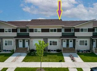 5 W Iron Gate Blvd, Sylvan Lake, AB T4S0T6