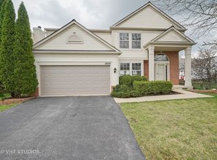 2839 Coastal Dr, Aurora, IL 60503