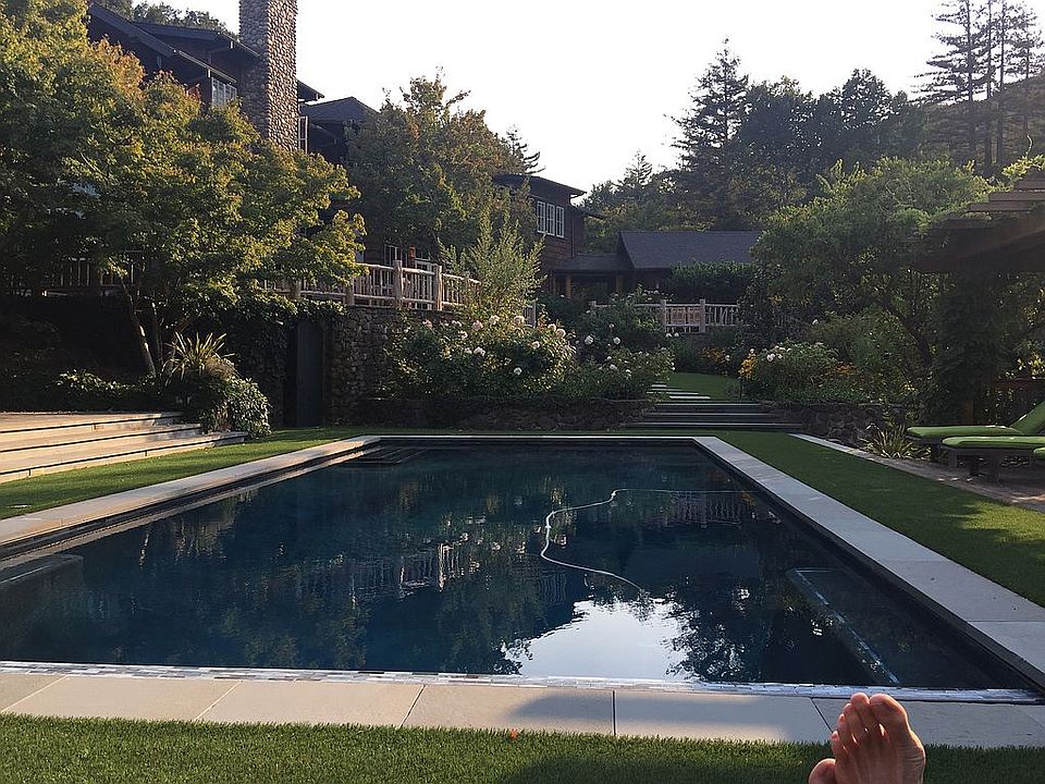 salt water pool w/ shower