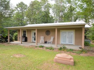2582 Clayton Rd, Chipley, FL 32428