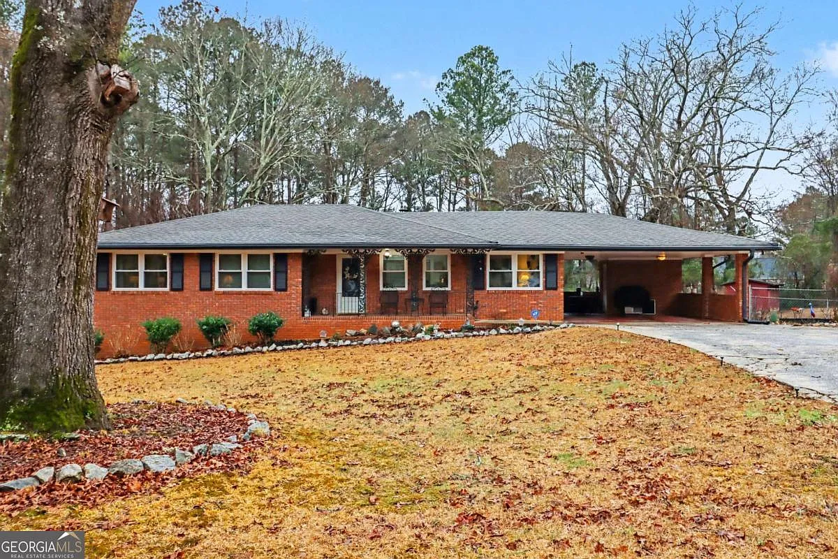 3759 Waldrop Rd photo 1