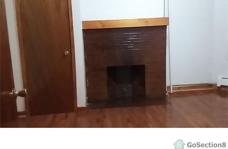 2nd image of 84 Lehigh Ave