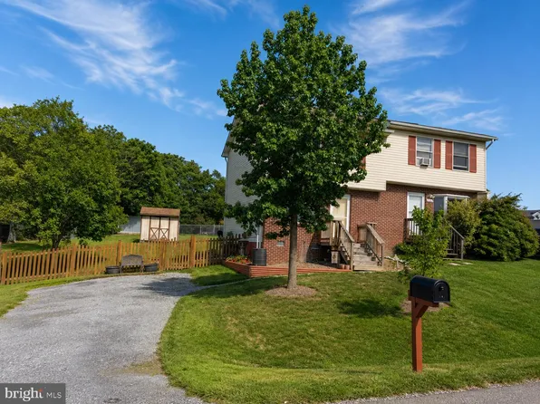 106 Lakeridge Dr, Stephens City, VA 22655