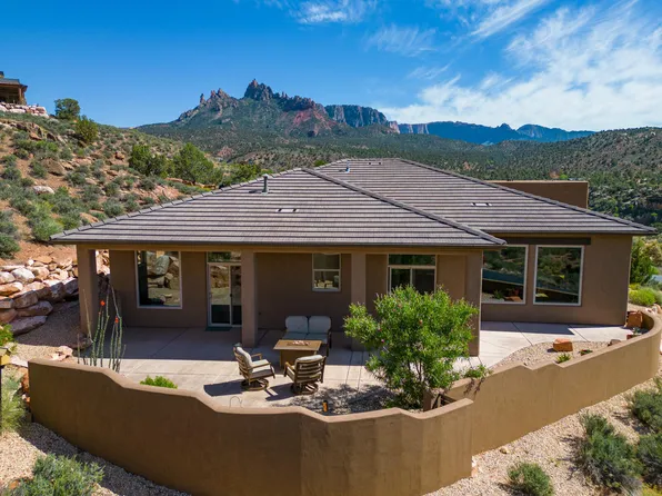 2600 Canyon Point Dr, Springdale, UT 84767
