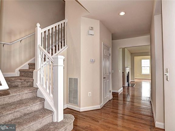 5th image of 25167 Lumberton Dr