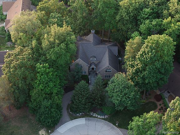 2nd image of 21480 Lujon Ct