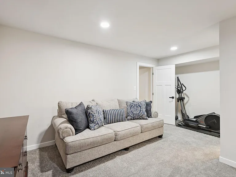 10706 Green Leaf Run — Photo 48
