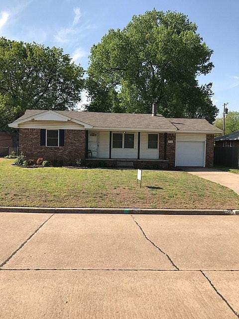 1st image of 1712 Marian Dr