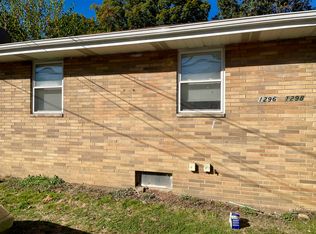 1296 S Hawkins Ave, Akron, OH 44320