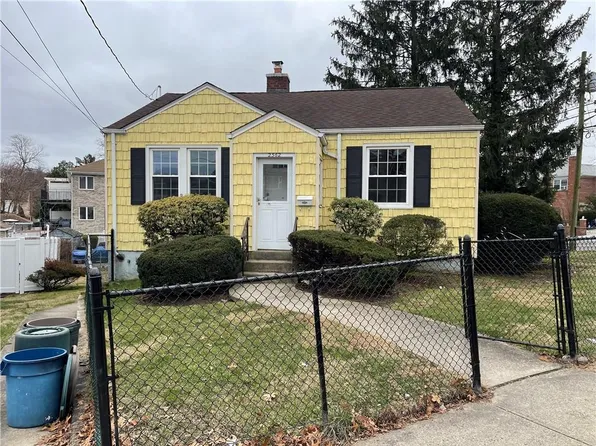 2562 Flint Avenue, Bronx, NY 10475