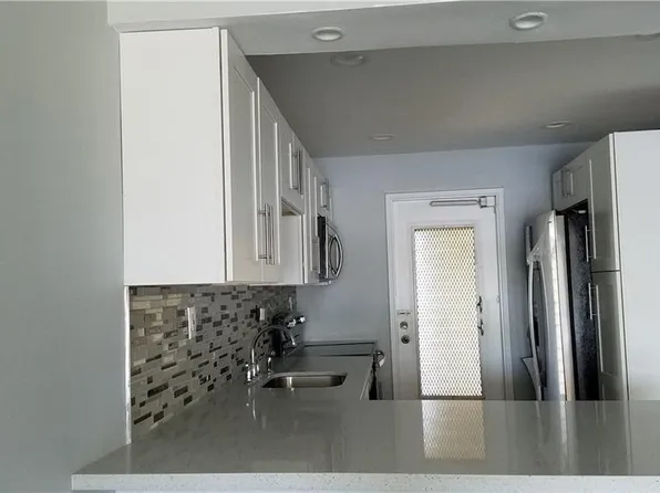 3100 N Course Ln APT 210, Pompano Beach, FL 33069