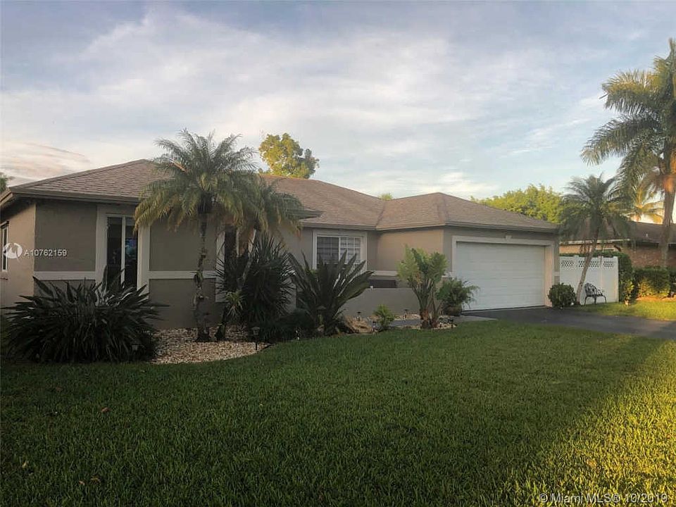 1st image of 10841 NW 20th Dr