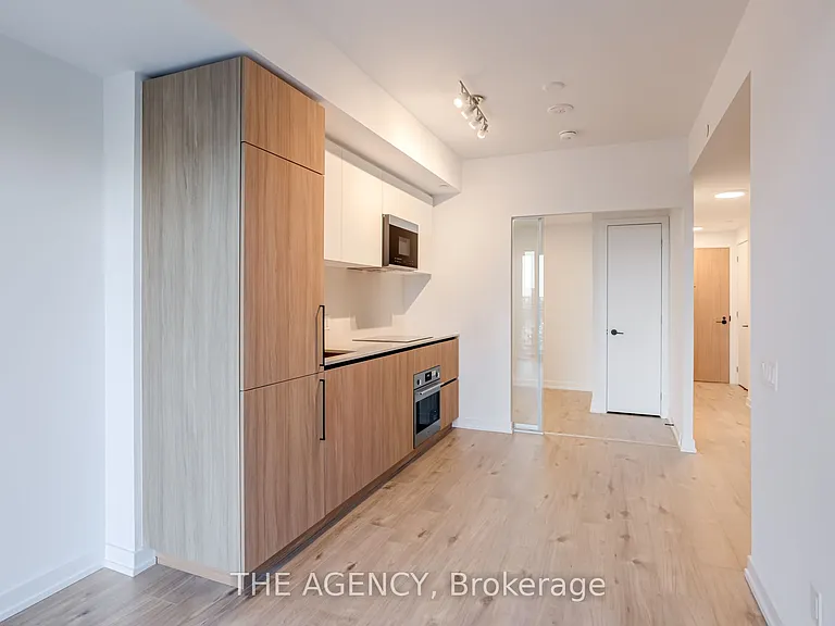 33 Parliament St #429 — Photo 4