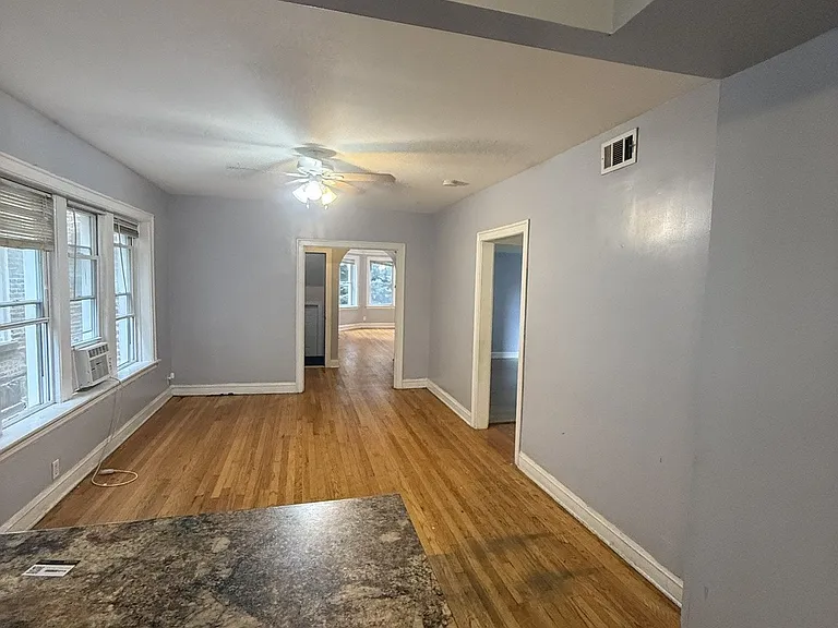 6429 N Claremont Ave #1 — Photo 7