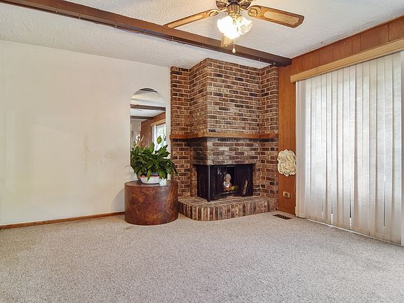4th image of 7777 Berkshire Dr