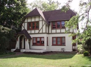 2324 Oxford St, Rockford, IL 61103