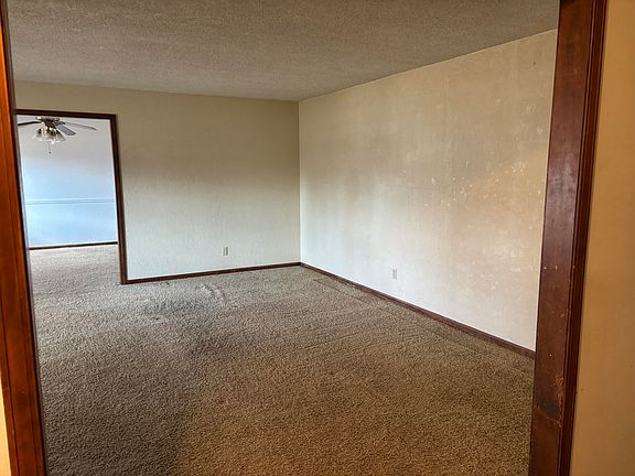 4th image of 846 S Barnes Avenue