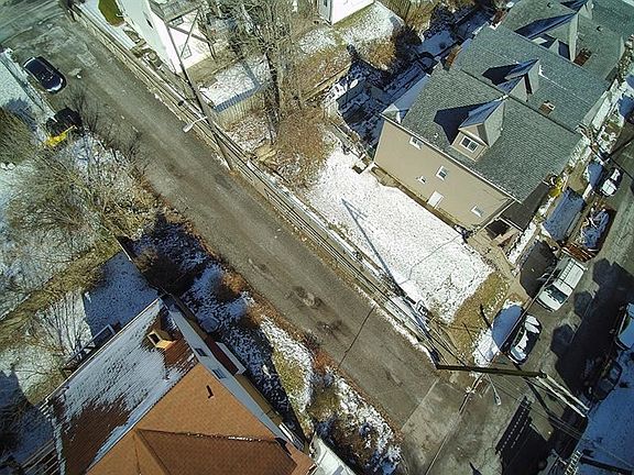 5th image of 429 Kathleen St