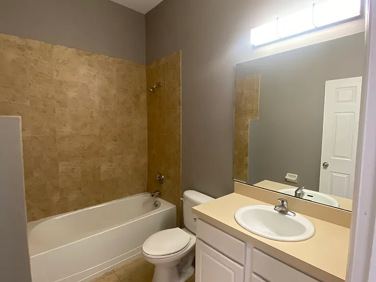 7441 Arlington Grove Cir — Photo 8