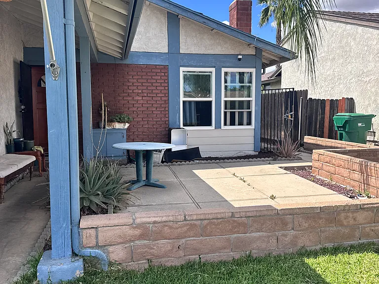 Arenisca Verde Dr — Photo 1