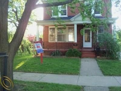 1st image of 18569 Wood St