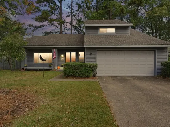 1557 Waff Rd, Virginia Beach, VA 23464