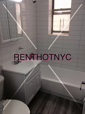 Rented by Weissman Realty | media 6