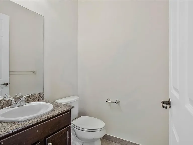 5309 Beckton Rd — Photo 6