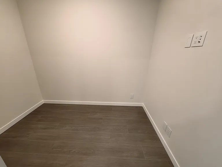 2186 Gilmore Ave #1110 — Photo 31