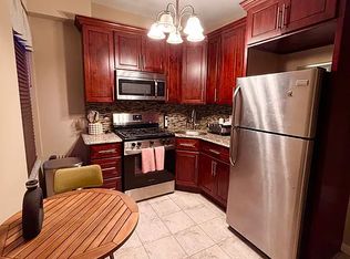3606 30th Ave APT 2, Astoria, NY 11103