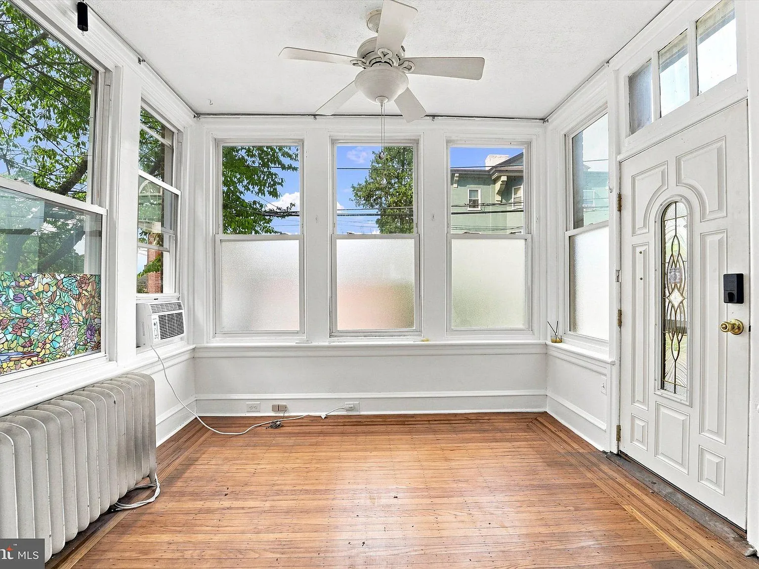 1 W Athens Ave — Photo 3