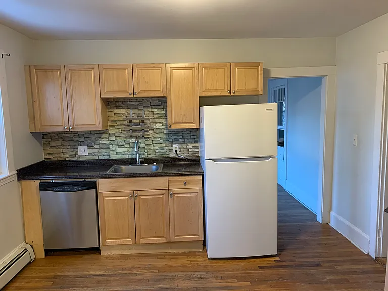 67 Stanley St #3B — Photo 2