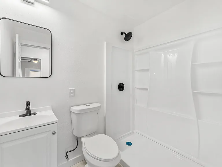 405 Dummitt Ave — Photo 17