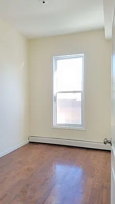 Rented by Bruma Realty LLC | media 6