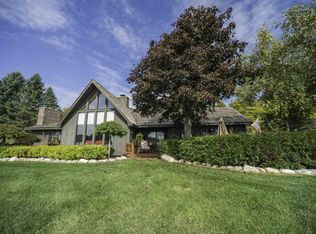 06490 Peaceful Valley Rd, Charlevoix, MI 49720