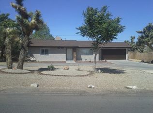 7946 Palm Ave, Yucca Valley, CA 92284